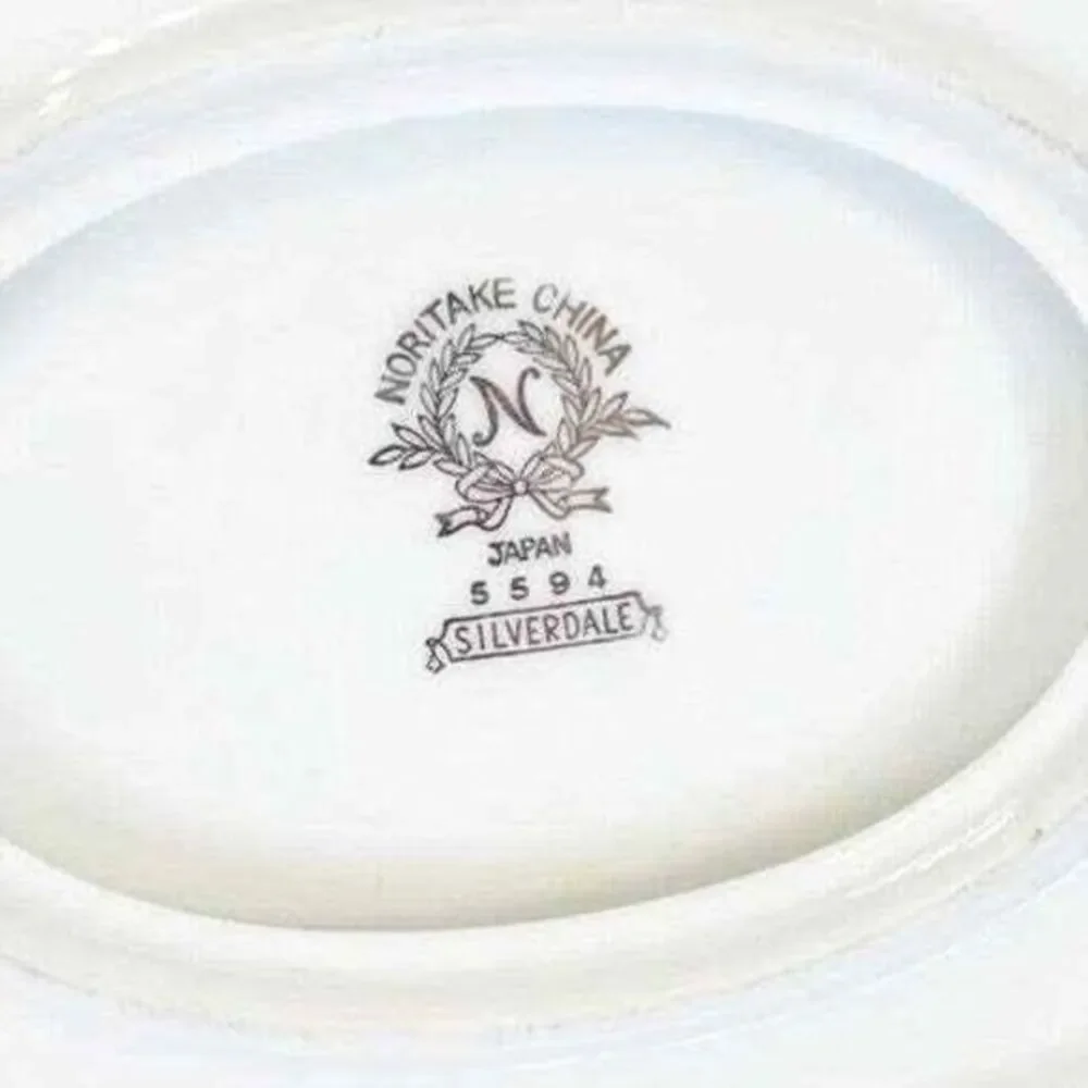 Noritake Fine China Silverdale Gravy Sauce Boat attached underplate Platinum Rim